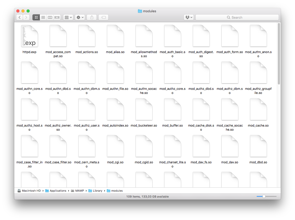 Which Apache modules are included in MAMP